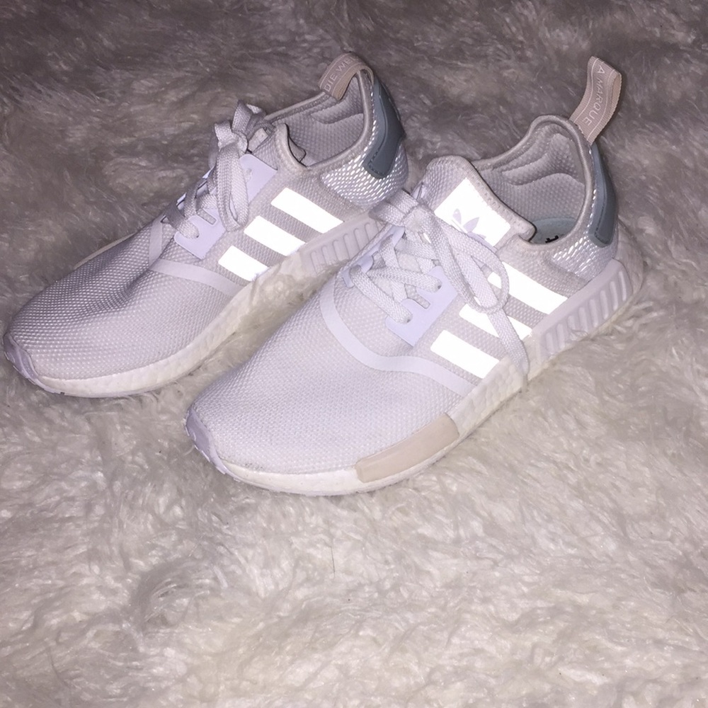 NMD R1 WHITE/TACTILE GREEN RARE